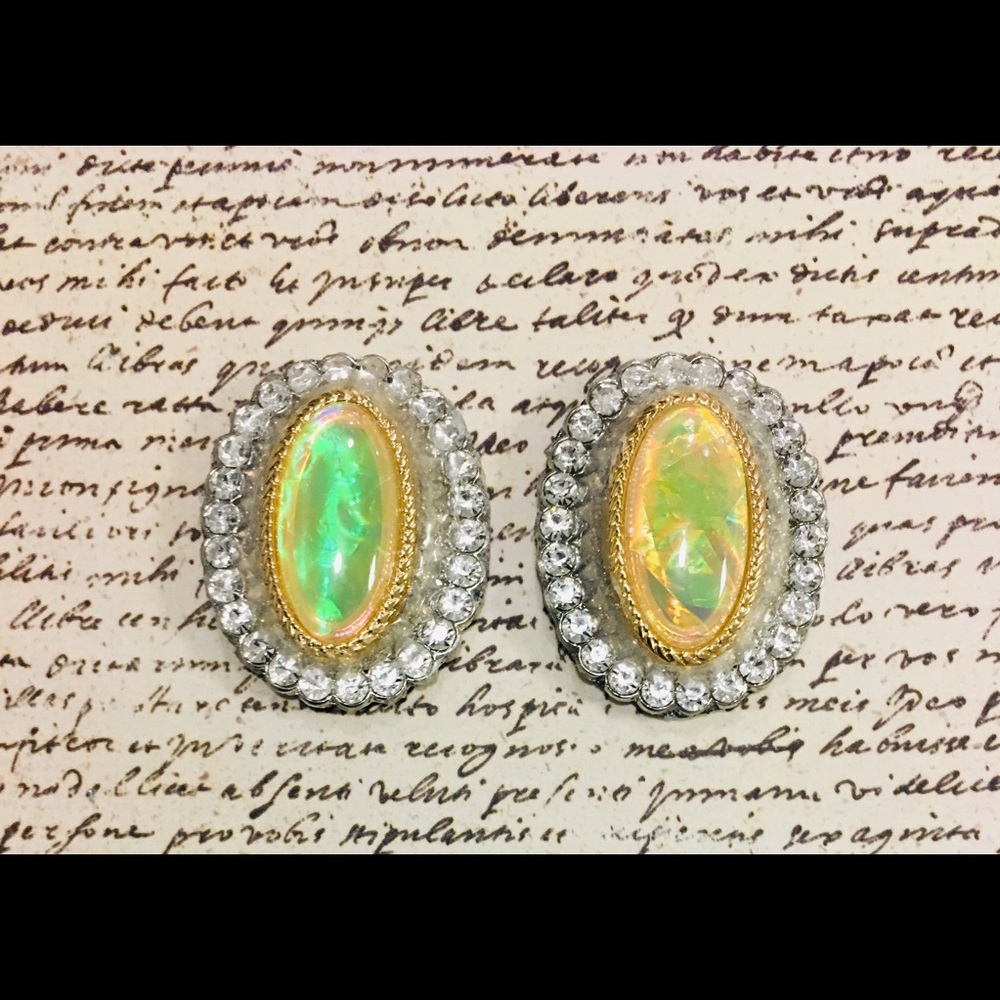 Opalescent And Diamond Rhinestone Oval Pasties